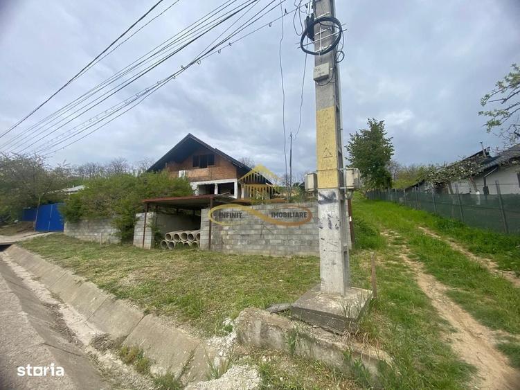Casă cu 4 camere în Central