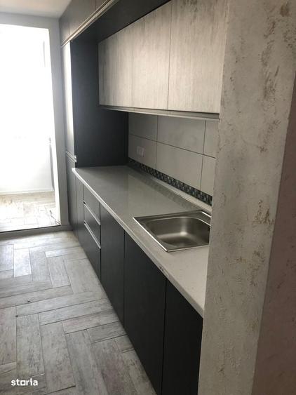 Apartament cu 3 camere semidecomandat în Trivale