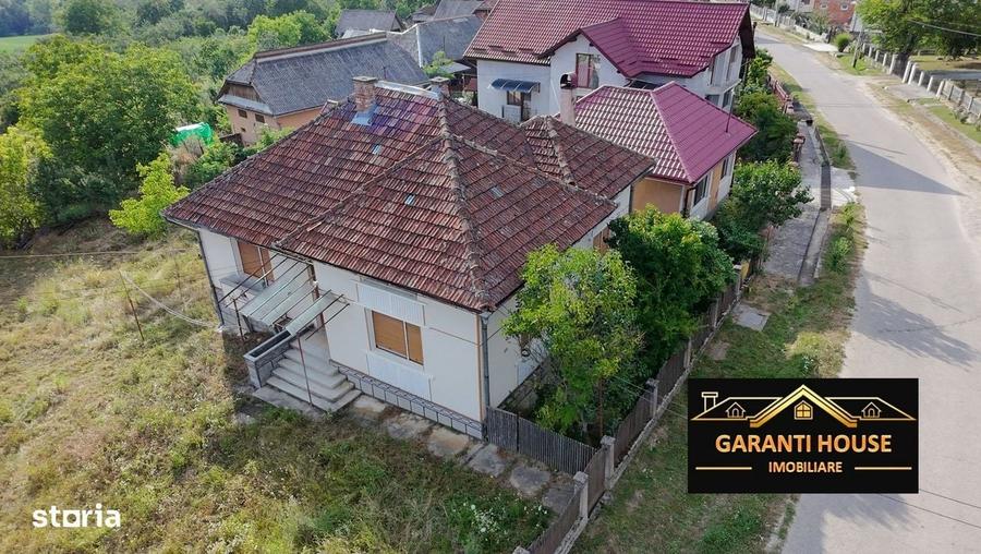 Casă cu 3 camere în Finteușu Mare