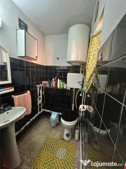 Casă cu 3 camere cu Teren 536 Mp în Central