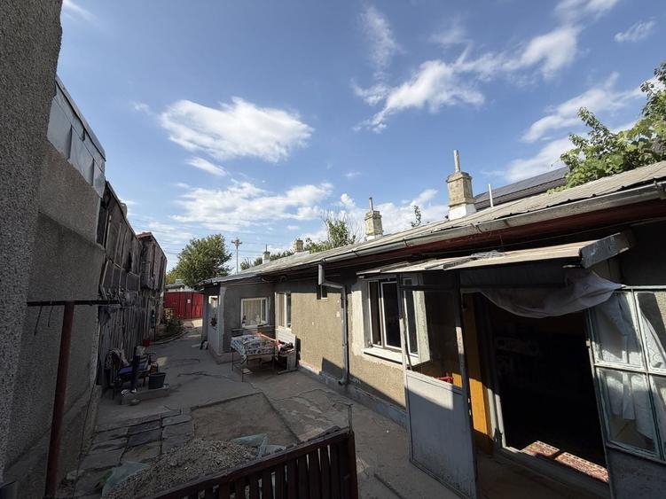 Casă individuală cu 3 camere cu Canalizare în Plantelor