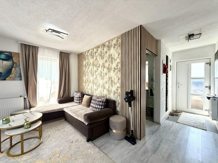 Duplex cu 3 camere cu Teren 150 Mp în Sânandrei