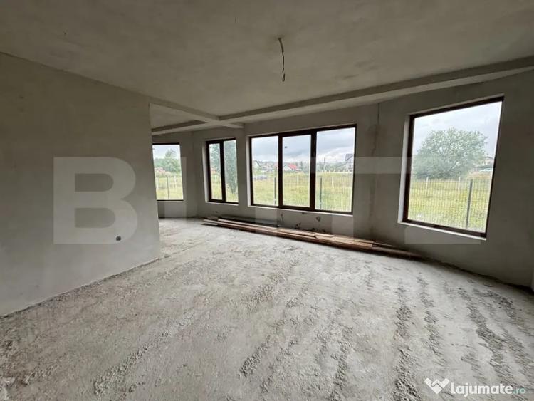 Casă cu 4 camere cu Teren 790 Mp în Șimleu Silvaniei