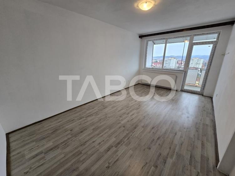 Apartament cu 3 camere decomandat în Mihai Viteazul