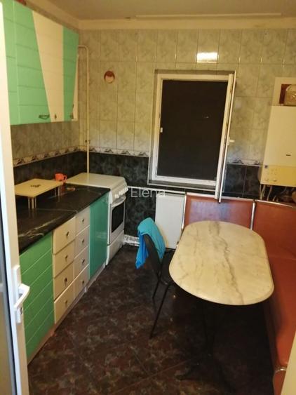 Apartament etaj 4 cartier URA