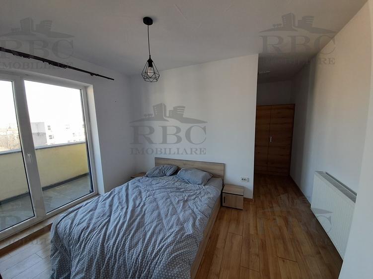 Apartament cu 3 camere semidecomandat, mobilat în Central