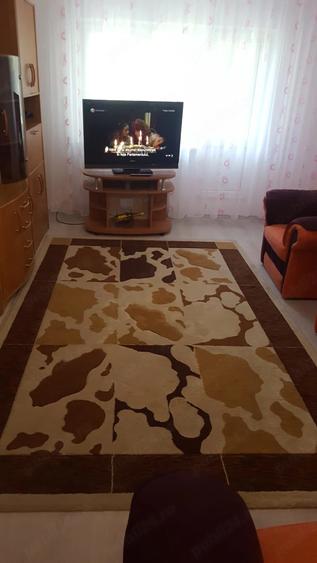 Apartament cu 3 camere decomandat în Județean