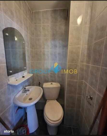 Apartament cu 3 camere decomandat în 9 Mai