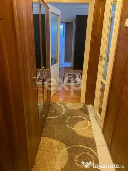 De vanzare apartament 3 camere, parter, zona centrala, Cons - 7