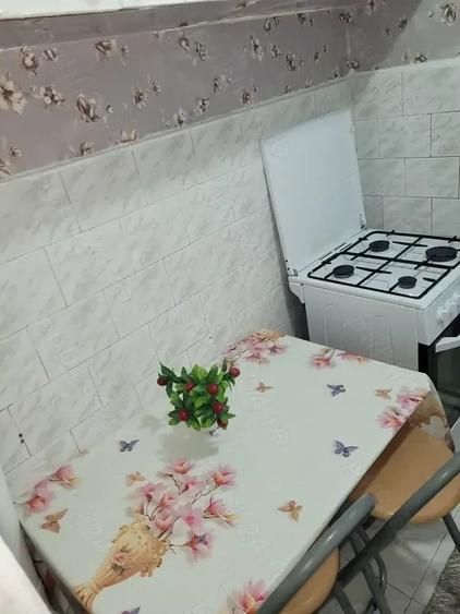 Apartament cu 2 camere semidecomandat în 23 August