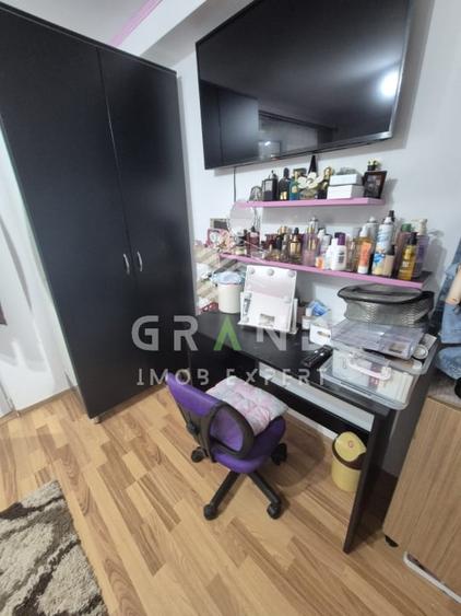 Apartament cu 3 camere semidecomandat, mobilat în Iris