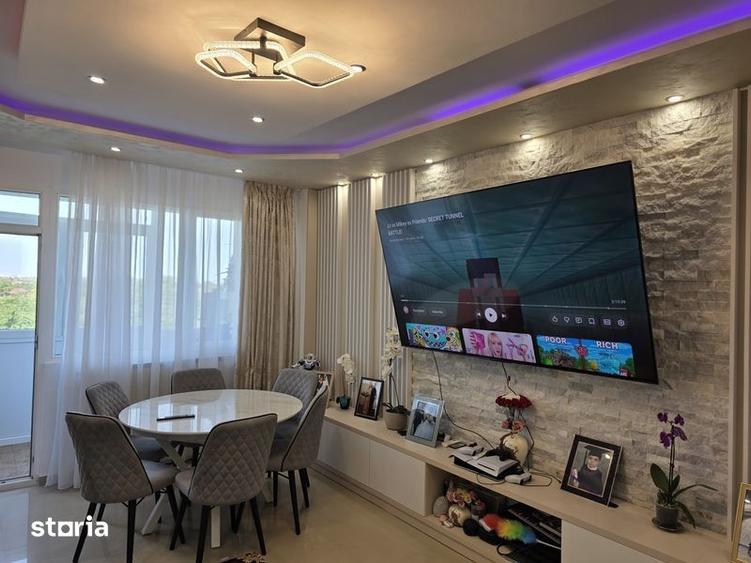 Apartament cu 3 camere decomandat în Central