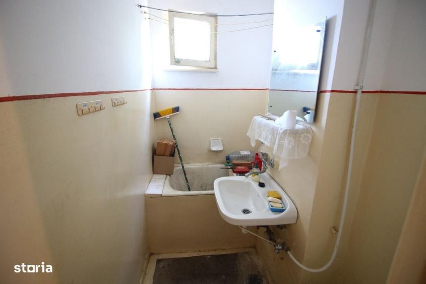 Apartament cu 2 camere semidecomandat în Micro 19