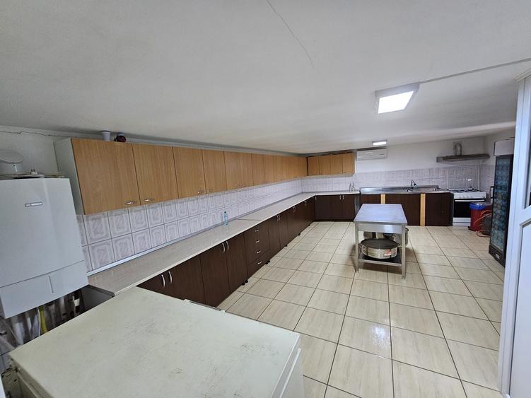 Spațiu comercial, de 390 mp, în Tulucești