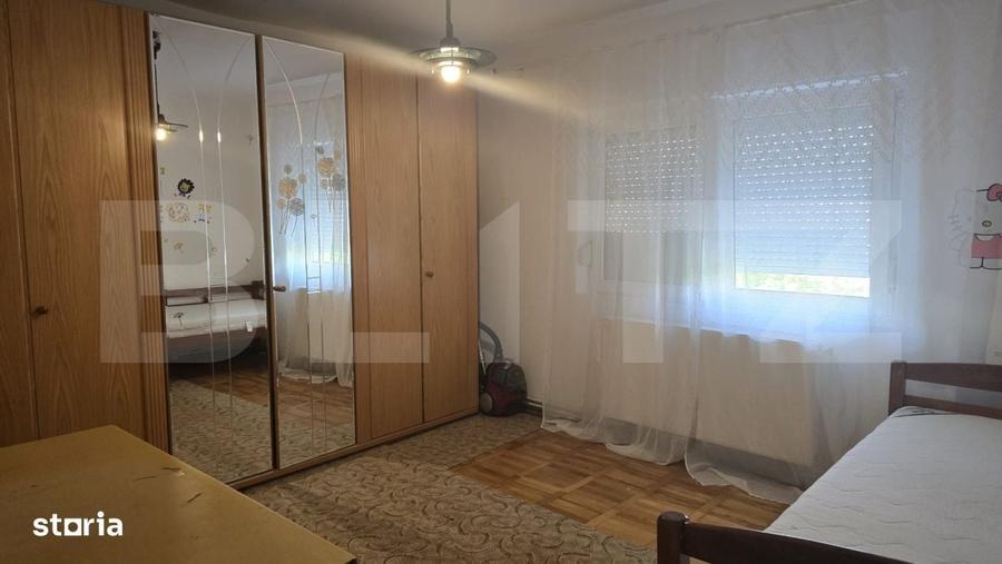 Apartament cu 2 camere în Micro 17