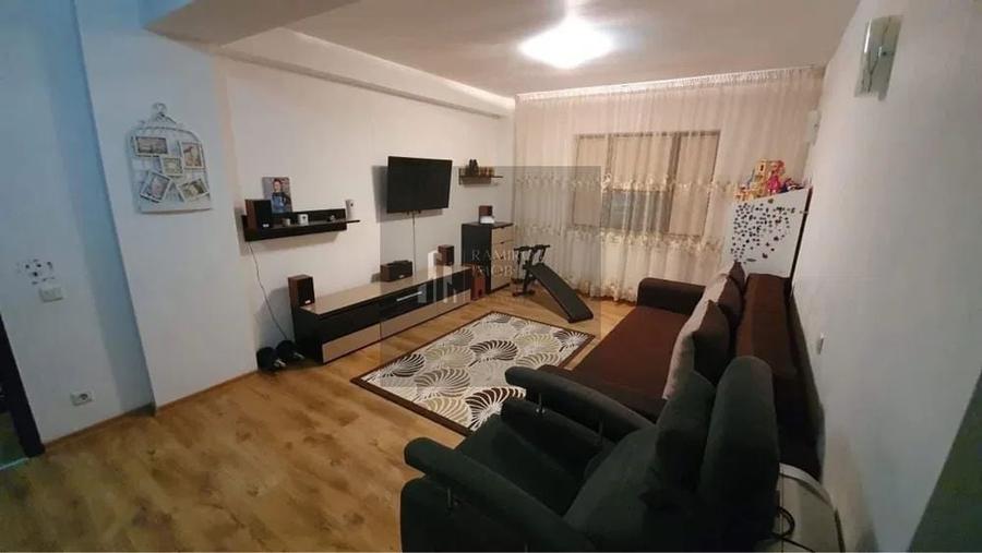 Apartament cu 2 camere decomandat, mobilat în Ozana