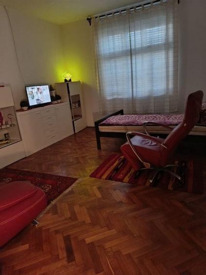 Casă individuală cu 4 camere cu Canalizare în Calea Poplăcii