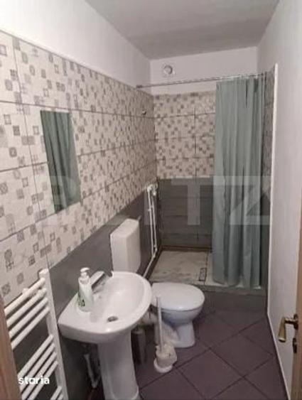 Casă cu 7 camere cu Teren 2000 Mp în Zimbor