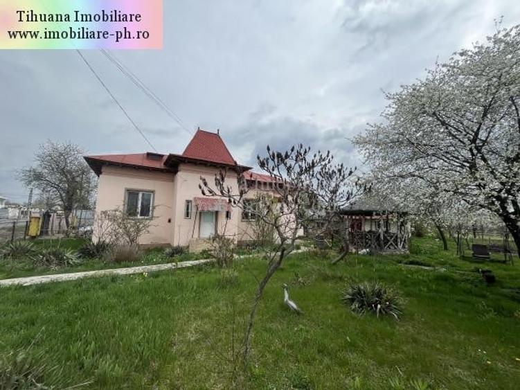 Casă individuală cu 4 camere cu Canalizare în Cocorăștii Colț