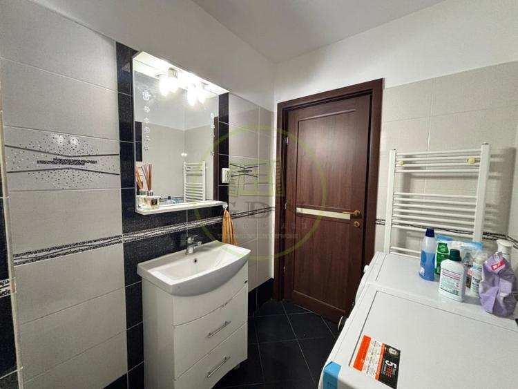 Casă individuală cu 5 camere cu Canalizare în Exterior Nord
