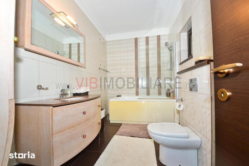 Casă cu 6 camere cu Teren 553 Mp în Băneasa
