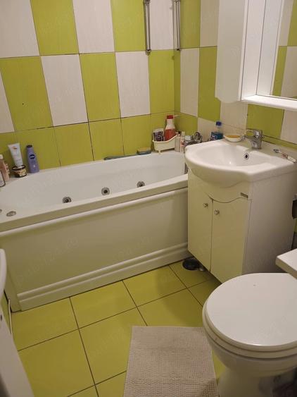 Apartament cu 2 camere nedecomandat în Giurgiului