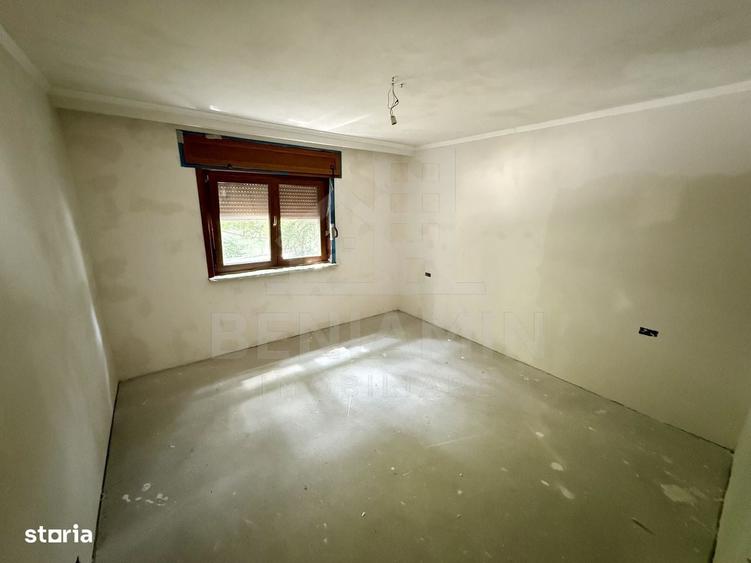 Apartament cu 3 camere decomandat în Brazda lui Novac