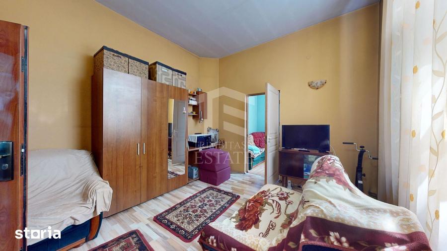 Casă cu 7 camere cu Teren 311 Mp în Eminescu