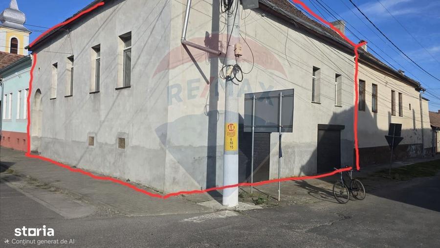 Casă cu 4 camere în Central