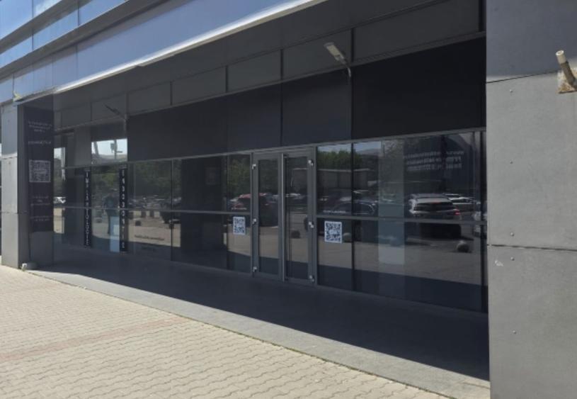 Spațiu comercial, de 160 mp, în Apărătorii Patriei