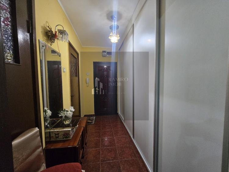 Apartament 3 camere -etaj 2 -Piata Rahova- bloc 4 etaje - anvelopat - 6