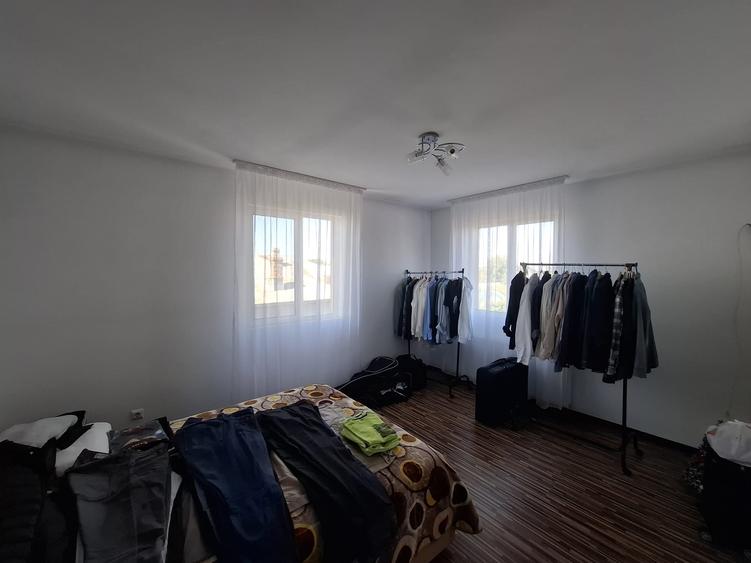 Casă individuală cu 5 camere cu Teren 1050 Mp în Palanca