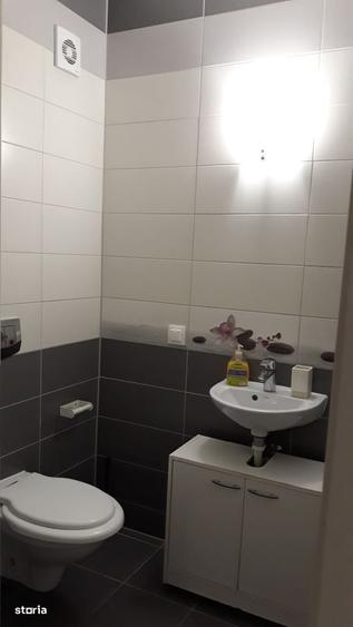 Apartament cu 3 camere în Tractorul