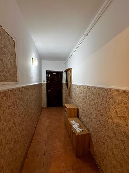 Apartament cu 2 camere decomandat în Podu Roș