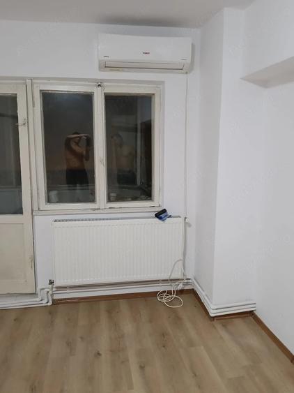 Apartament cu 2 camere semidecomandat în Sebastian