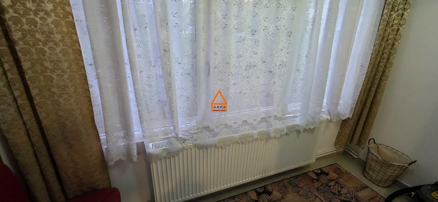 Apartament cu 2 camere nedecomandat în Podu Roș