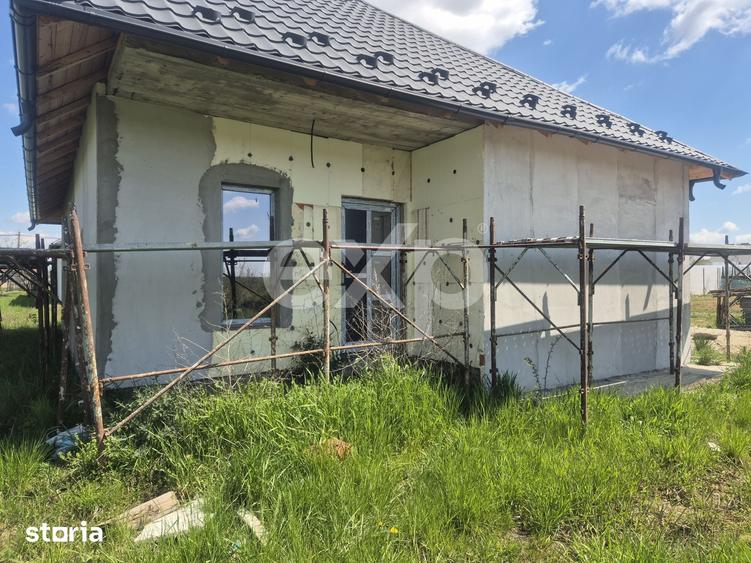 Casă cu 3 camere cu Teren 500 Mp în Albota