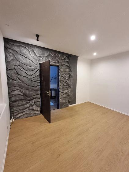 Casă cu 2 camere cu Teren 446 Mp în Rahova