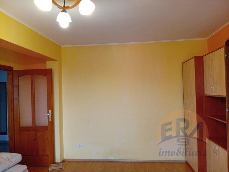 Apartament cu 2 camere decomandat în Iosia