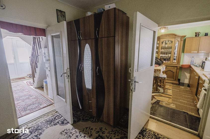 Casă cu 5 camere cu Teren 594 Mp în Trușești