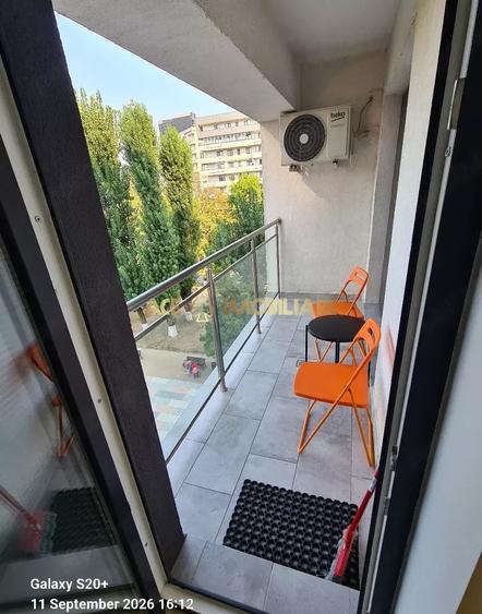Apartament cu 2 camere decomandat, mobilat în Politehnica