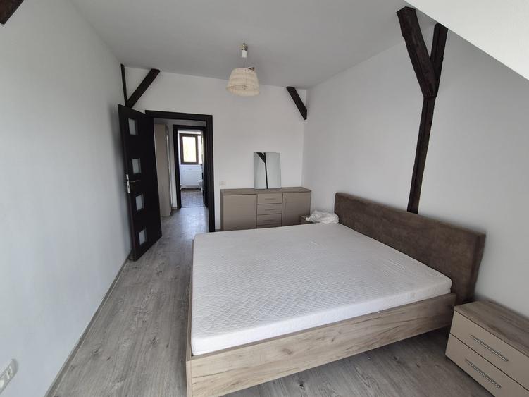 Apartament cu 2 camere decomandat, mobilat în Dumbrăvița