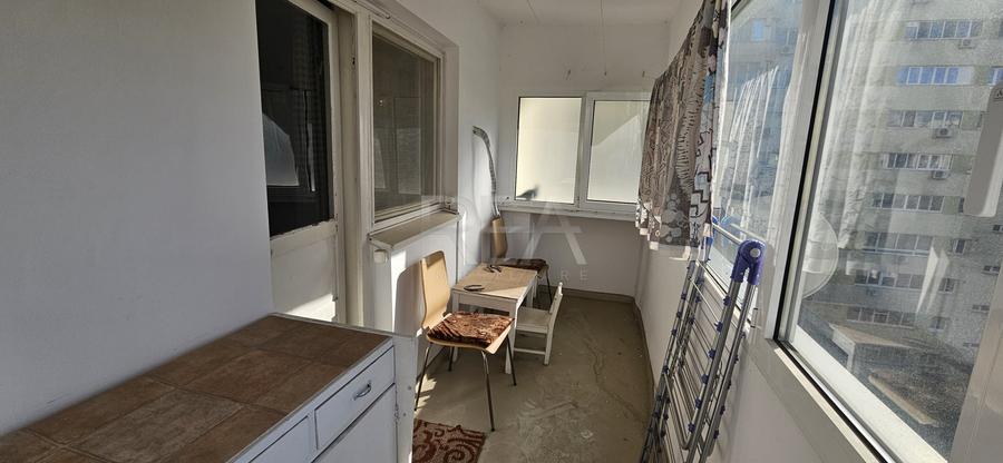 Apartament cu 4 camere decomandat, mobilat în Iancului