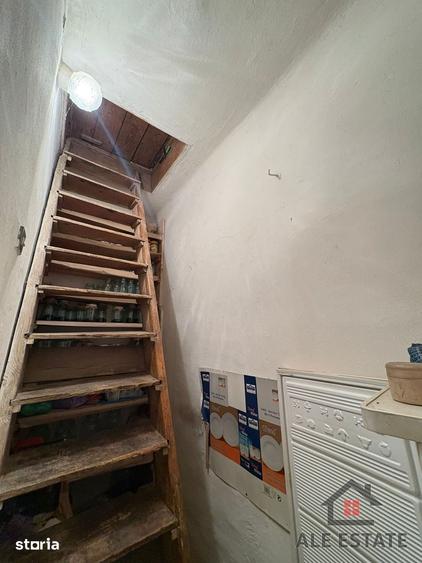 Casă cu 3 camere cu Teren 374 Mp în Central