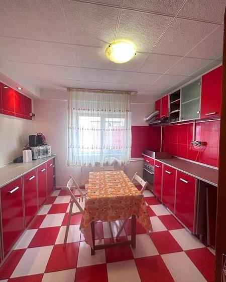 Apartament cu 2 camere decomandat în Vitan