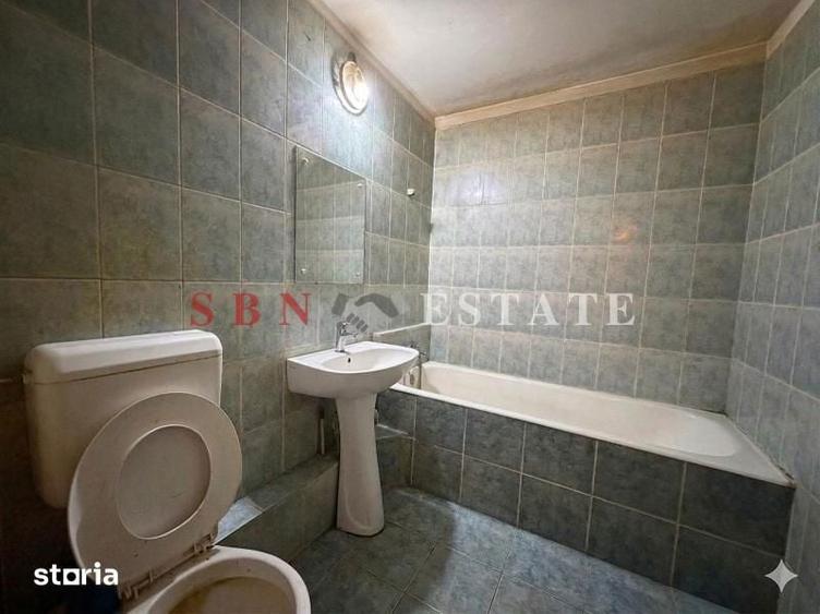 Apartament cu 3 camere decomandat în Tineretului