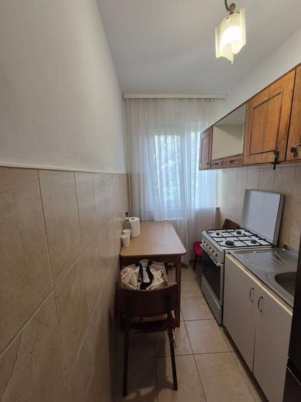 Apartament cu 2 camere nedecomandat, mobilat în Inel II