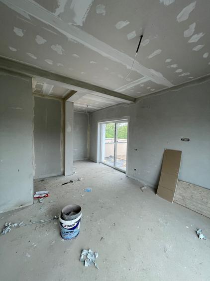 Duplex cu 4 camere cu Canalizare în Ghiroda