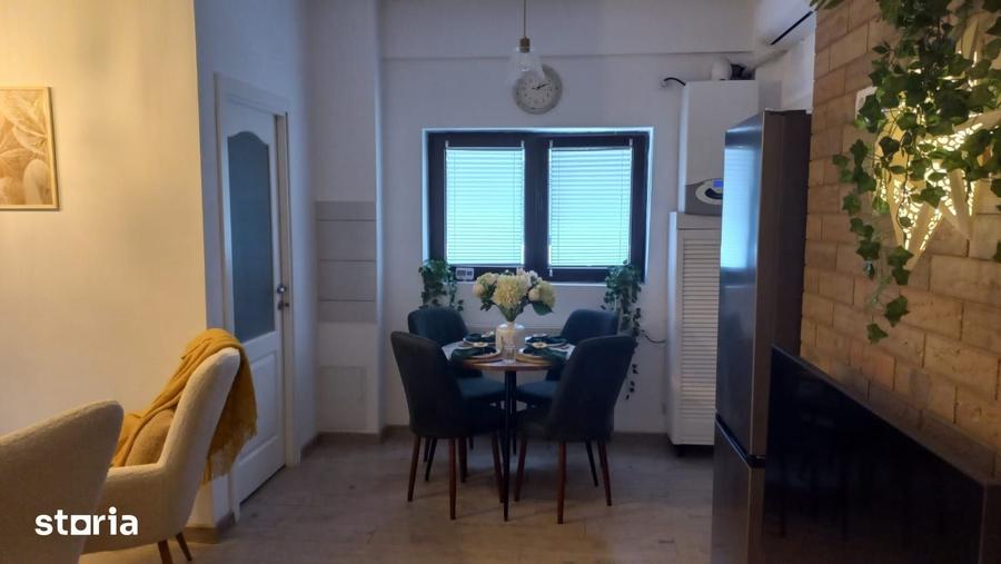 Apartament cu 3 camere în Centrul Civic