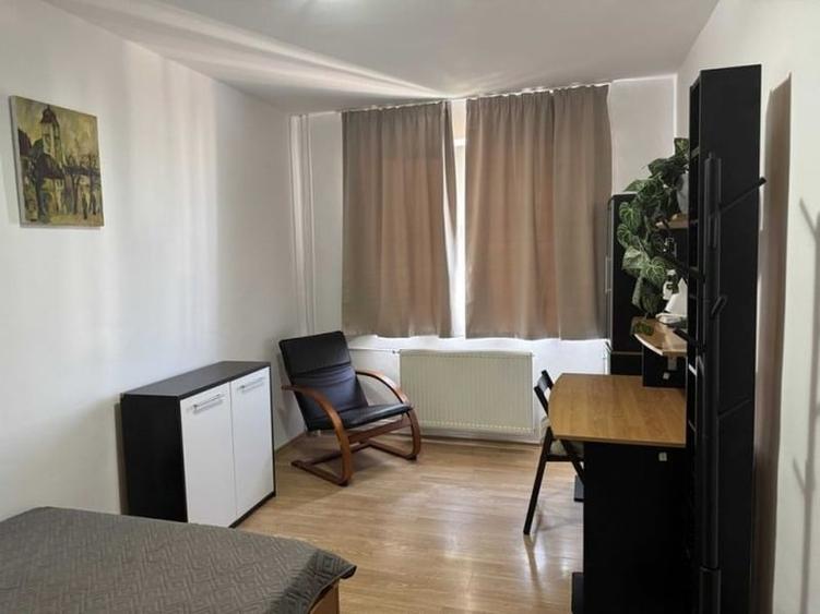 Apartament cu 2 camere decomandat, mobilat în Titan
